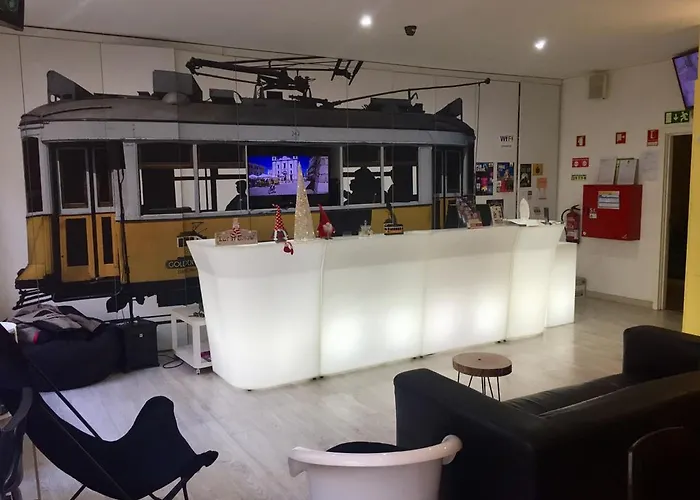 Golden Tram 242 Suites & Hostel Lisboa